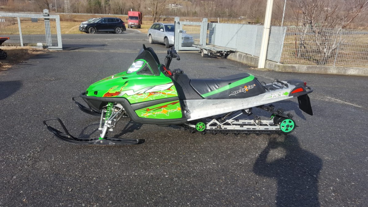 MOTOSLITTA NEVE FRESCA ARCTIC CAT M8 2008