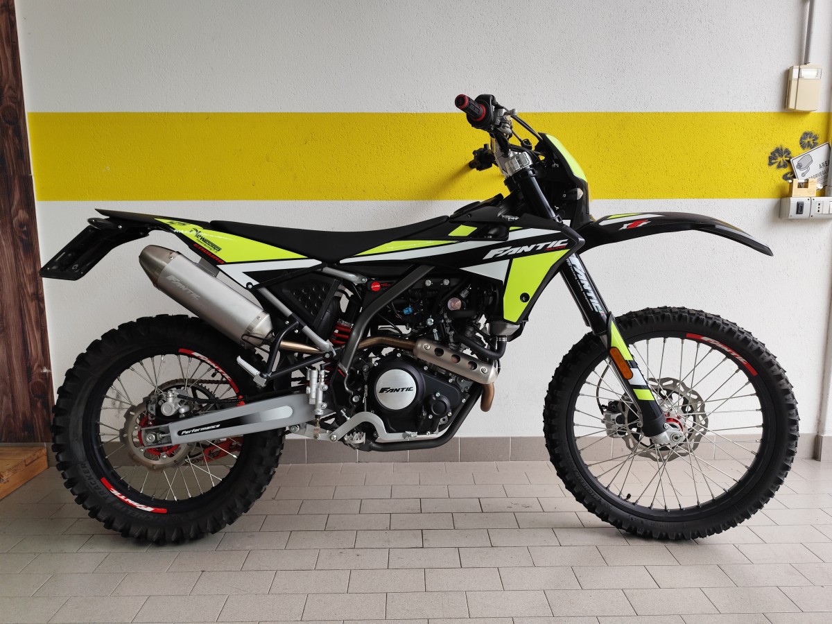 FANTIC MOTOR XEF 125 PERFORMANCE *UNICO PROPRIETARIO* 